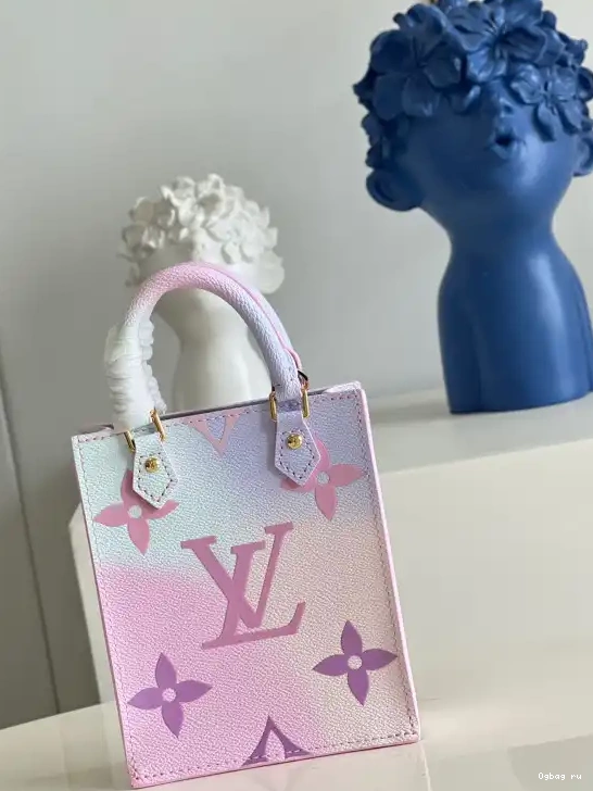VUITTON PLAT PETIT SAC LOUIS 0703